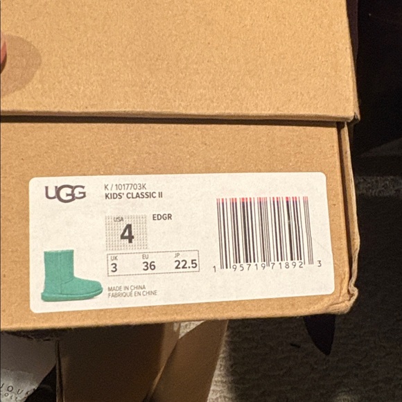 UGGs green - Picture 6 of 6